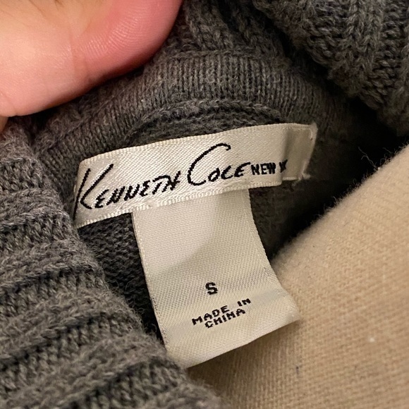 Kenneth‎ Cole Gray Short Cardigan Size S - Picture 6 of 7